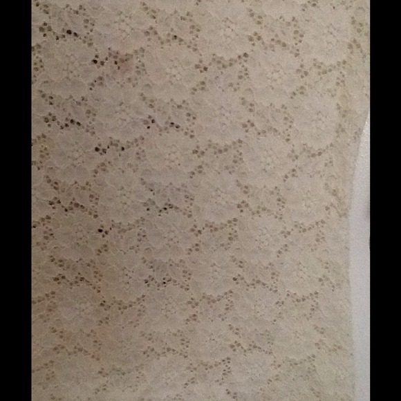 Lace top! - Picture 3 of 3