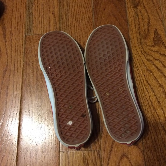 Red vans - Picture 3 of 4