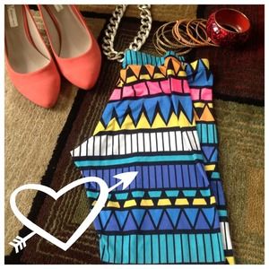 🎉🎉✨💕HOST PICK🎉🎉✨Stylish Tribal Leggings!✨💕🎉