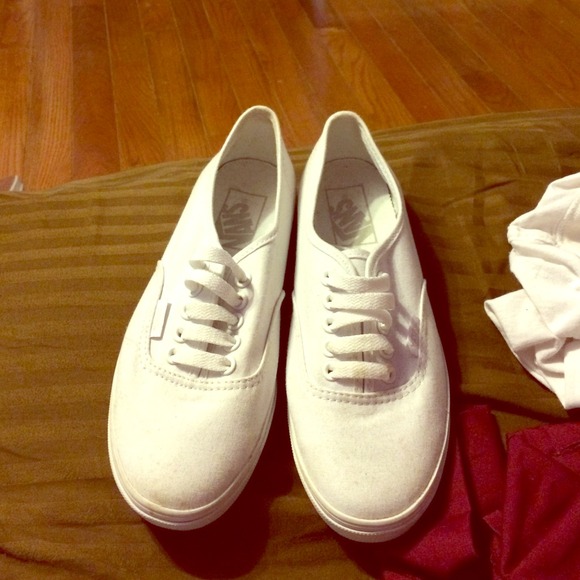 White vans worn once