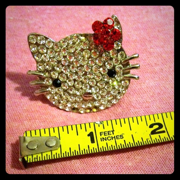 Hello kitty ring
