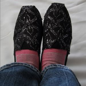 bobs Shoes - LOWEST PRICE!! Bobs black/silver slip on flats. bobs Shoes - LOWEST PRICE!! Bobs black/silver slip on flats.