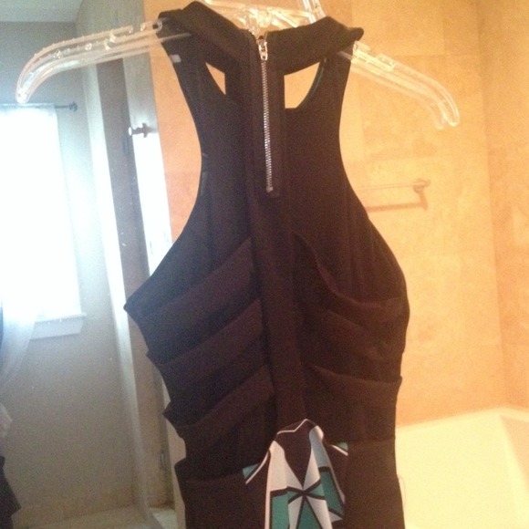 Arden B Mini BodyCon Dresz - Picture 3 of 3