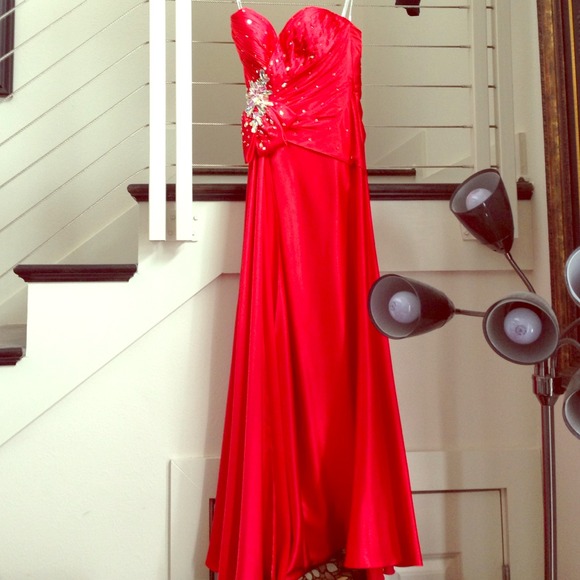 Tony Bowls red formal dress