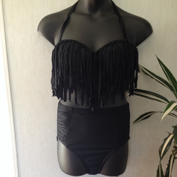 Forever21 plus size 2pc  black bathing suit