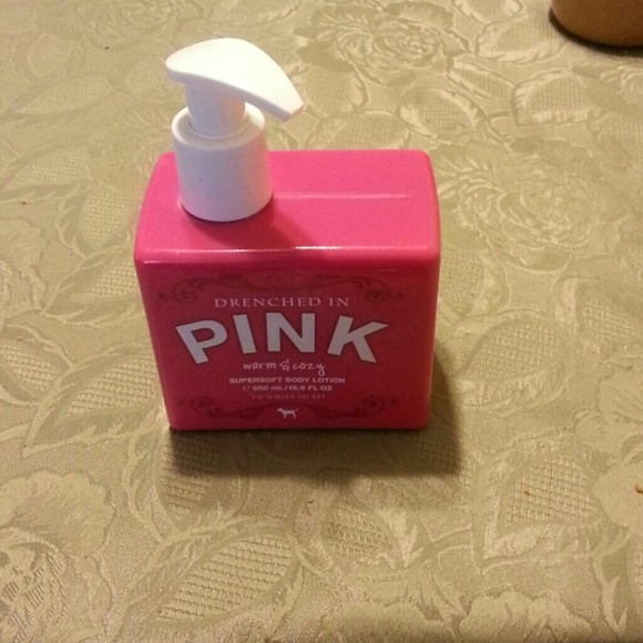 Victoria's secret pink warm and cozy lotion