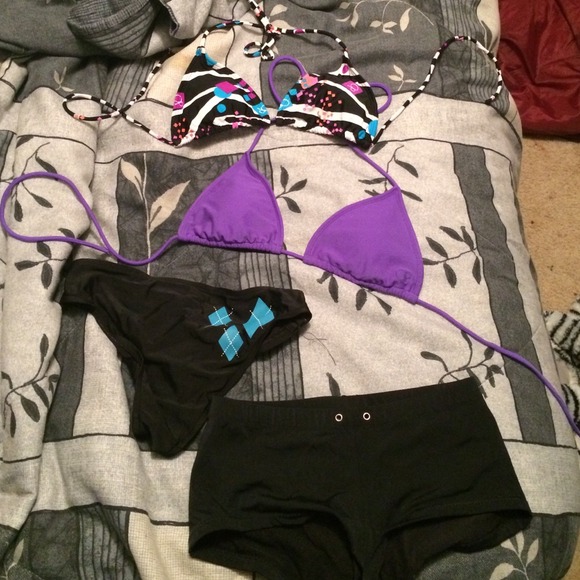 Bathing suits - Picture 1 of 1