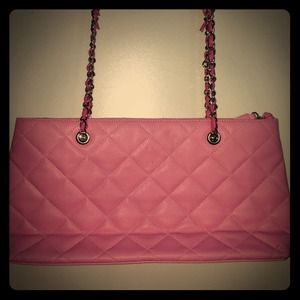 Pink quilted purse ❗️️Final Markdown❗️