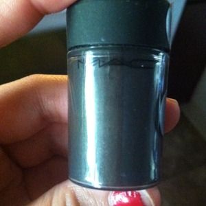 Mac pigment