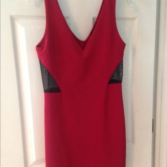Red sleeveless dress