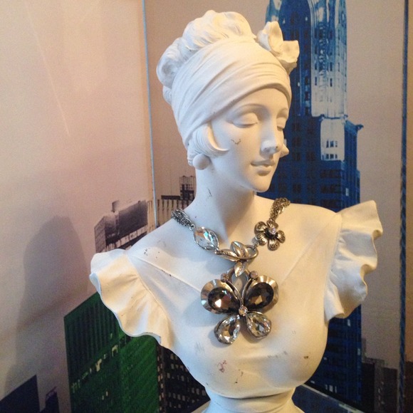 🎉HOST PICK!! Butterfly Crystal Necklace🌸