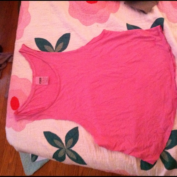 Tank top - Picture 1 of 2