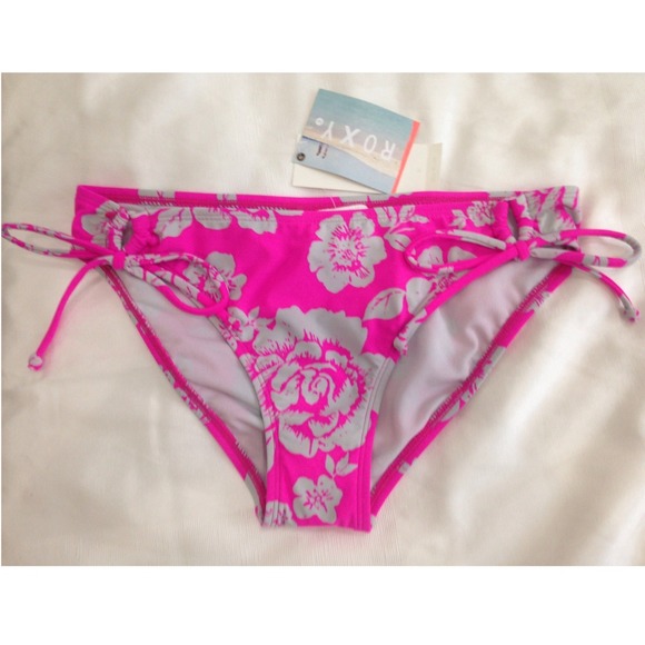 NEW! Roxy Bikinis...bottom - Picture 2 of 2