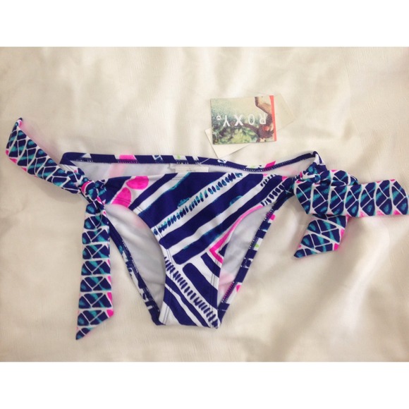 NEW! Roxy Bikini...bottom - Picture 2 of 2