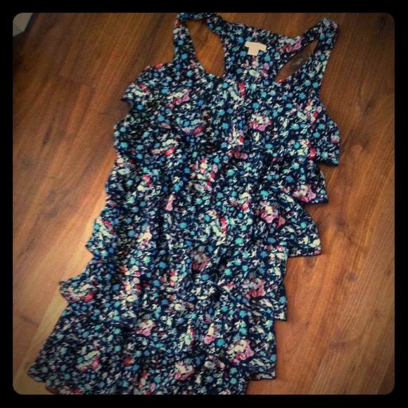 Tiered floral-patterned dress