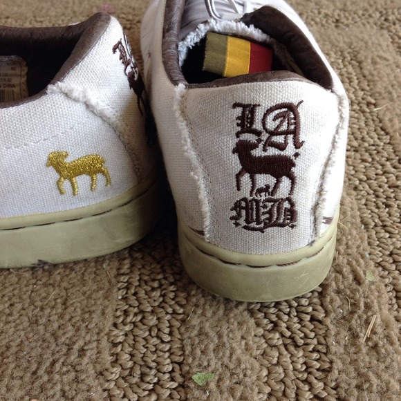Authentic LAMB tennis shoes - Picture 3 of 4