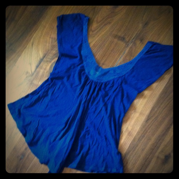 Dark blue lace-lined top