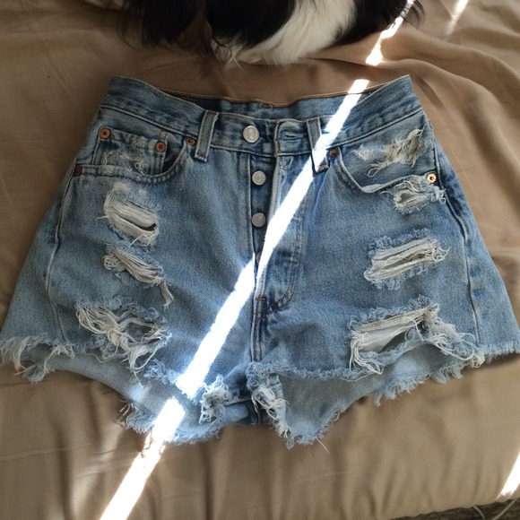 LEVI STRAUSS DENIM SHORT HIGH WAISTED WORN IN LOOK