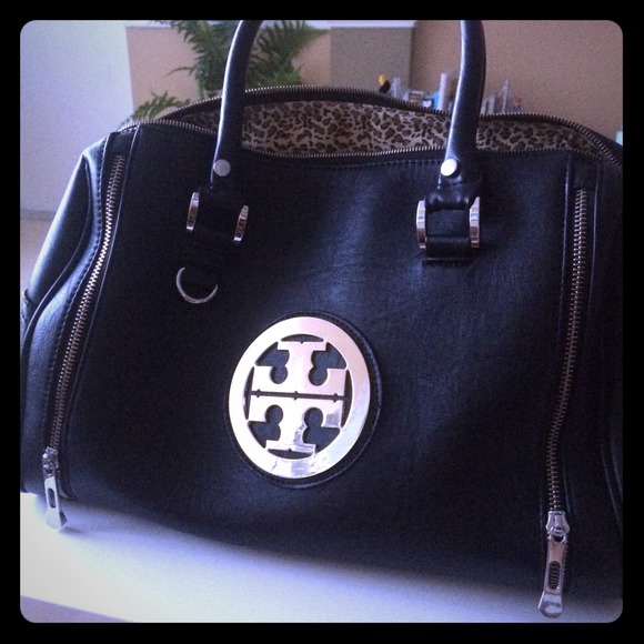 Black & Silver medium size approx 14"x10"