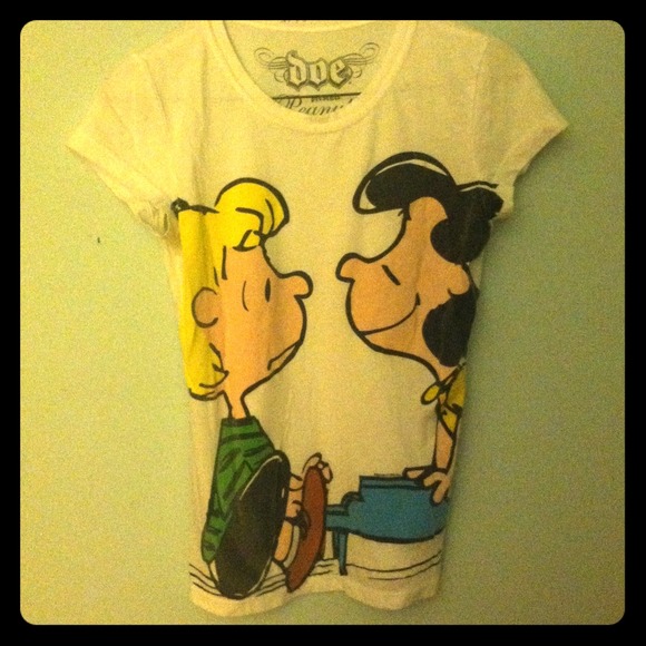 Linus & Lucy T-Shirt - Picture 1 of 1