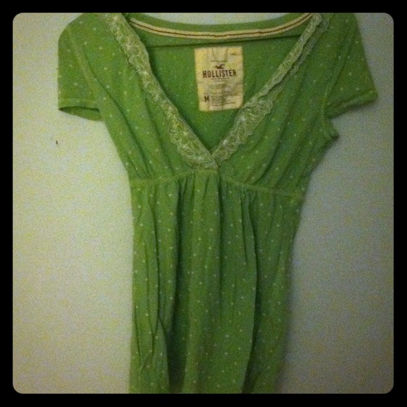 Hollister Top - Picture 1 of 1