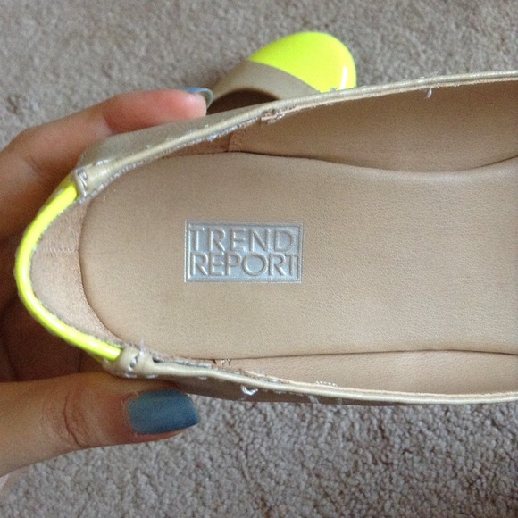 Neon Yellow & Tan Ballet Flats - Picture 3 of 4
