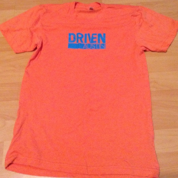 💢SOLD💢Nice t-shirt  orange - Picture 1 of 4