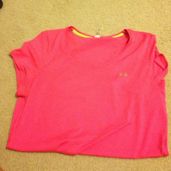 Underarmour workout shirt