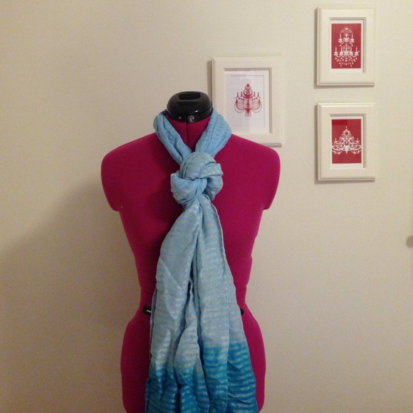 American Eagle Blue Ombre Scarf