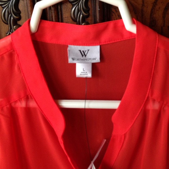 Very light and fun summer top. - Picture 3 of 3