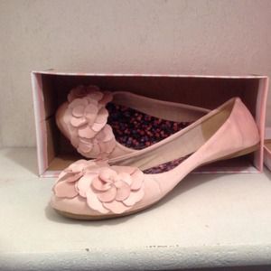 Pink flower flats