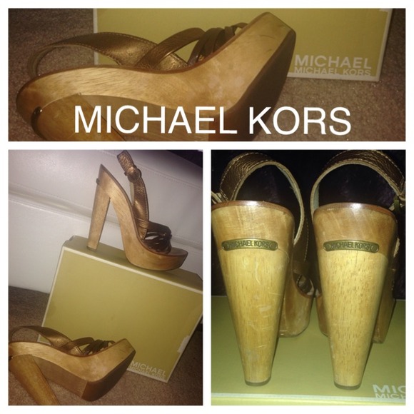MICHAEL Michael Kors Sling