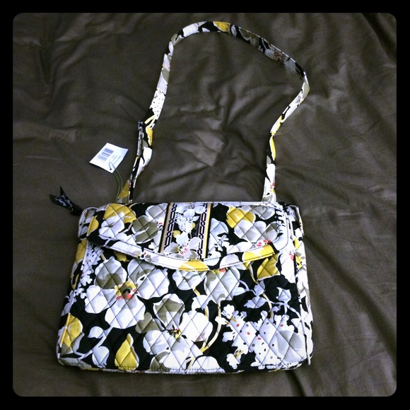 New with tags!! Vera Bradley tablet bag