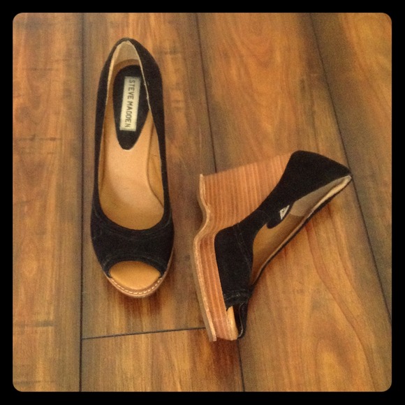Black suede SteveMadden wedges.