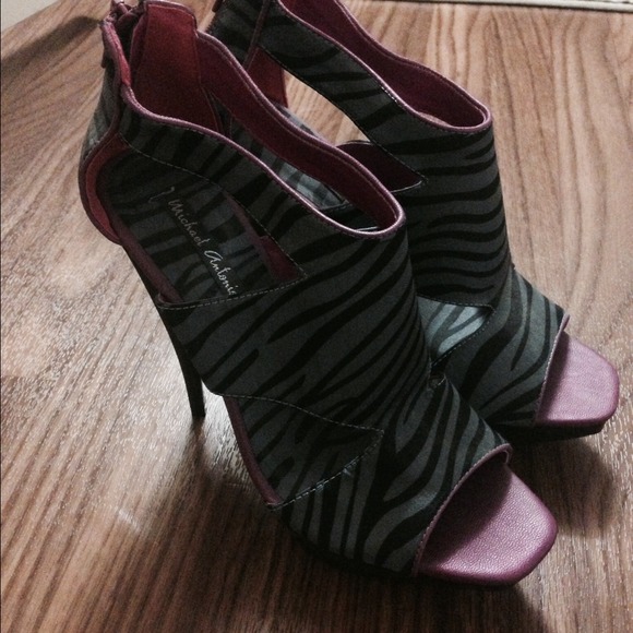Micheal Antonio heels