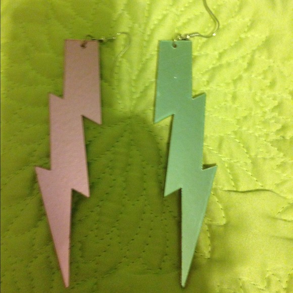 Lightning bolt earrings - Picture 1 of 1