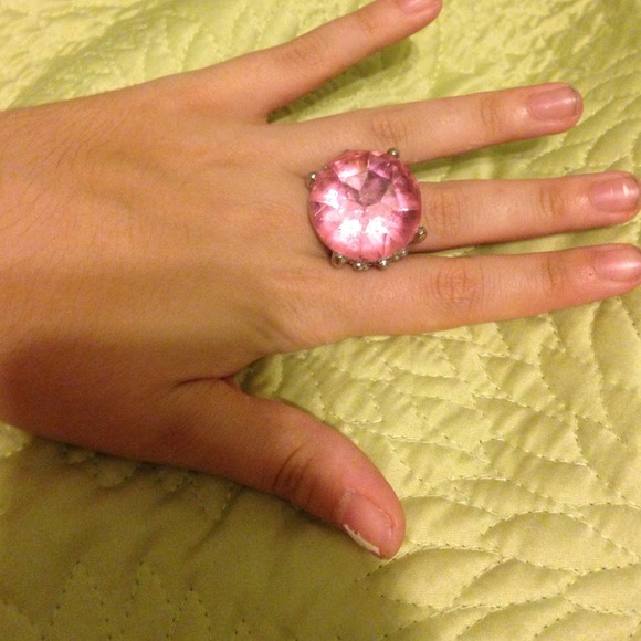 Big pink ring - Picture 1 of 3