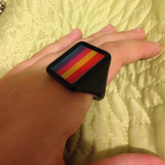 Multi colored stripe ring - Picture 2 of 2