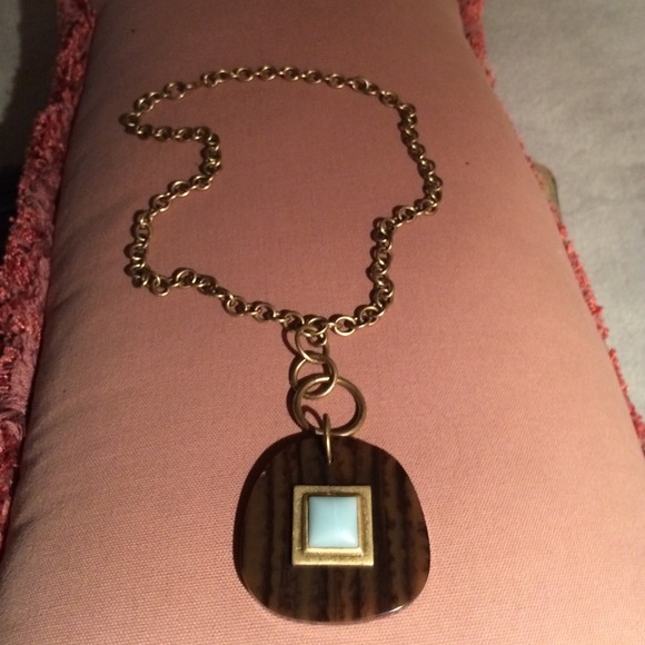 Banana Republic Jewelry - Banana Republic jeweled necklace Gold Tone chain.