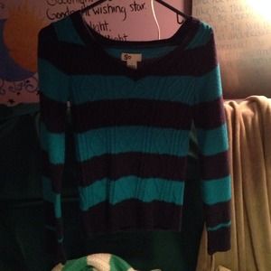 Blue stripped sweater