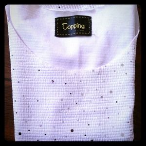 White crop top