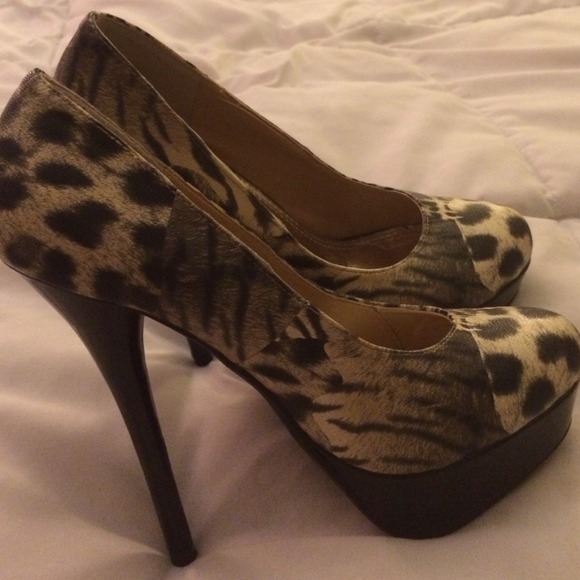 Animal print platform pumps - Picture 2 of 2