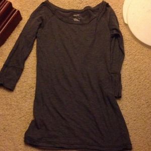 Grey long sleeve shirt