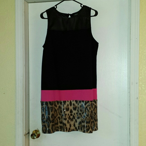 🚫❌SOLD❌🚫Dress - Picture 2 of 4