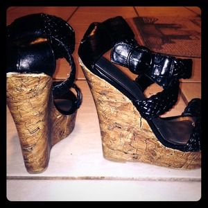 Black Papaya Spring Wedges!