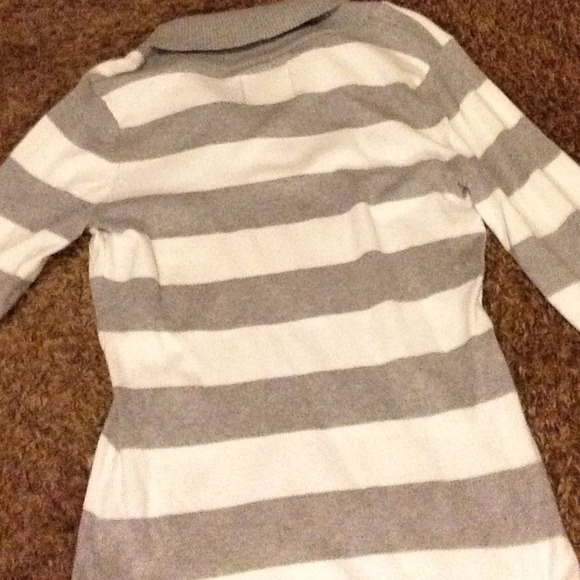 Bundle of Polo sweaters - Picture 3 of 4