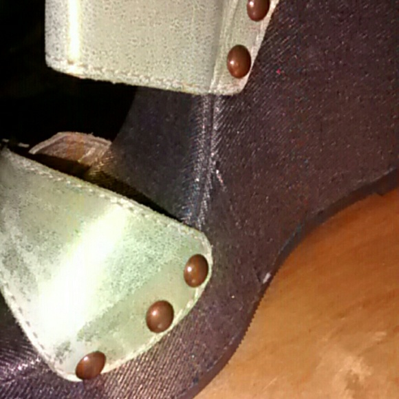 Sexy iridescent green wedges - Picture 3 of 4