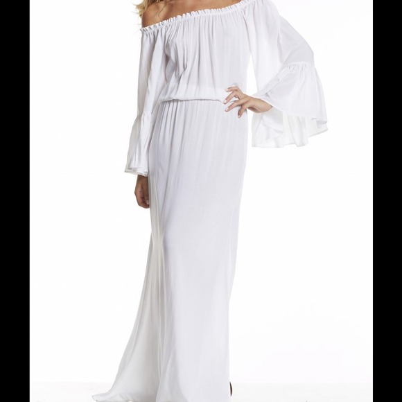 Cloud 9 Dresses & Skirts - 🎉HOST PICK 6/29!!!🎉Snow White Maxi Dress NWT