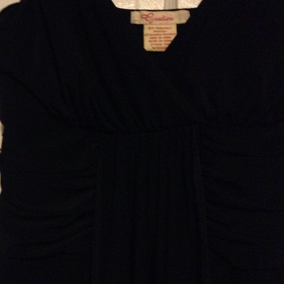 Dress - Picture 3 of 4