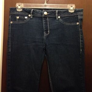 Dark wash skinny jeans.